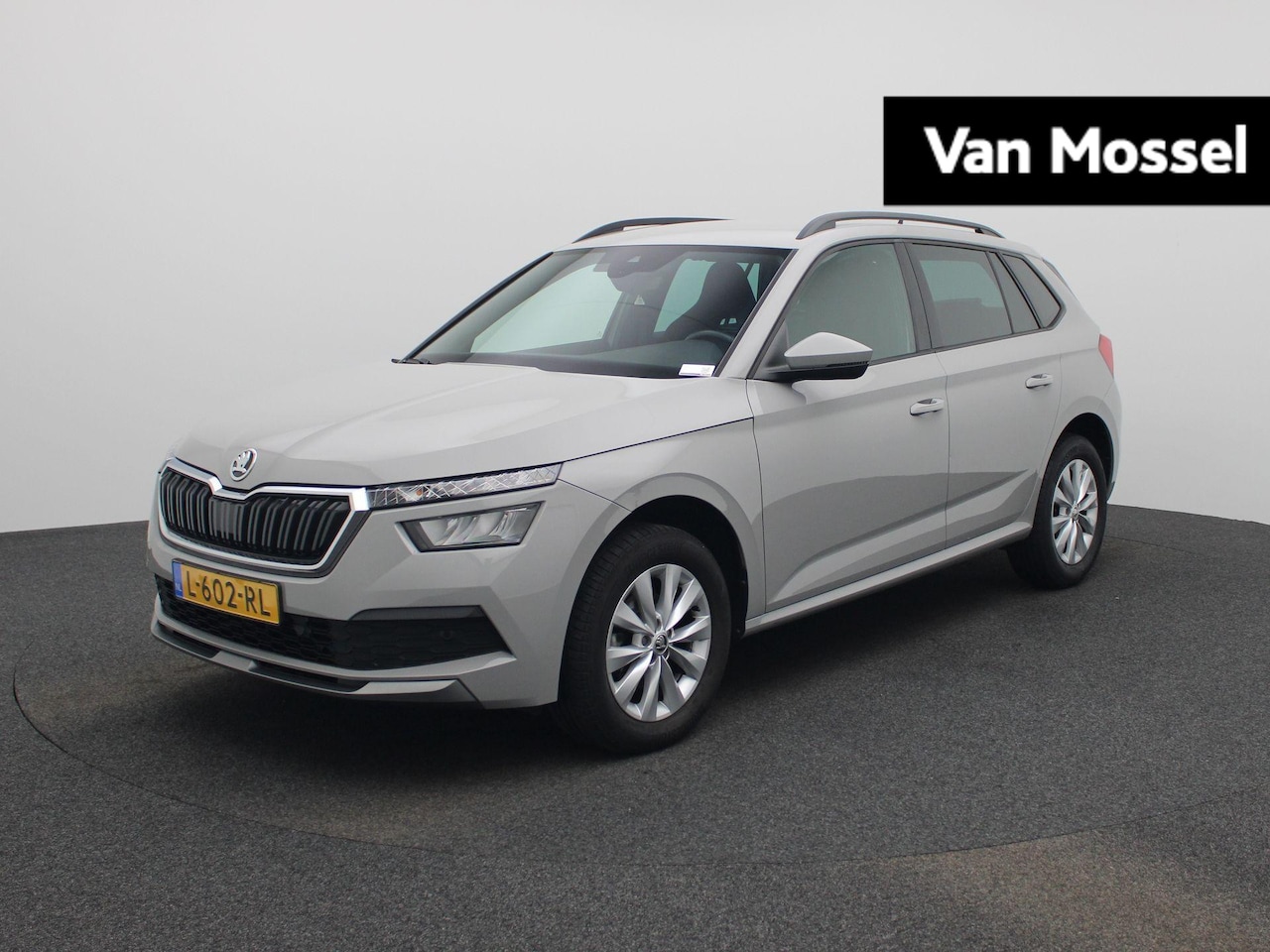 Skoda Kamiq - 1.0 TSI Sport Business | AUTOMAAT | TREKHAAK | STOELVERWARMING | PARKEERSENSOREN | CLIMATE - AutoWereld.nl