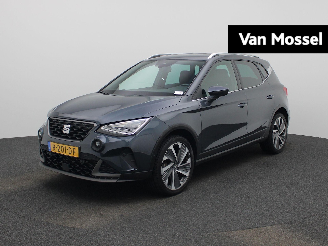 SEAT Arona - 1.0 TSI FR Business Intense | 18" VELGEN | ALCANTARA BEKLEDING | ACHTERUITRIJCAMERA | STOE - AutoWereld.nl