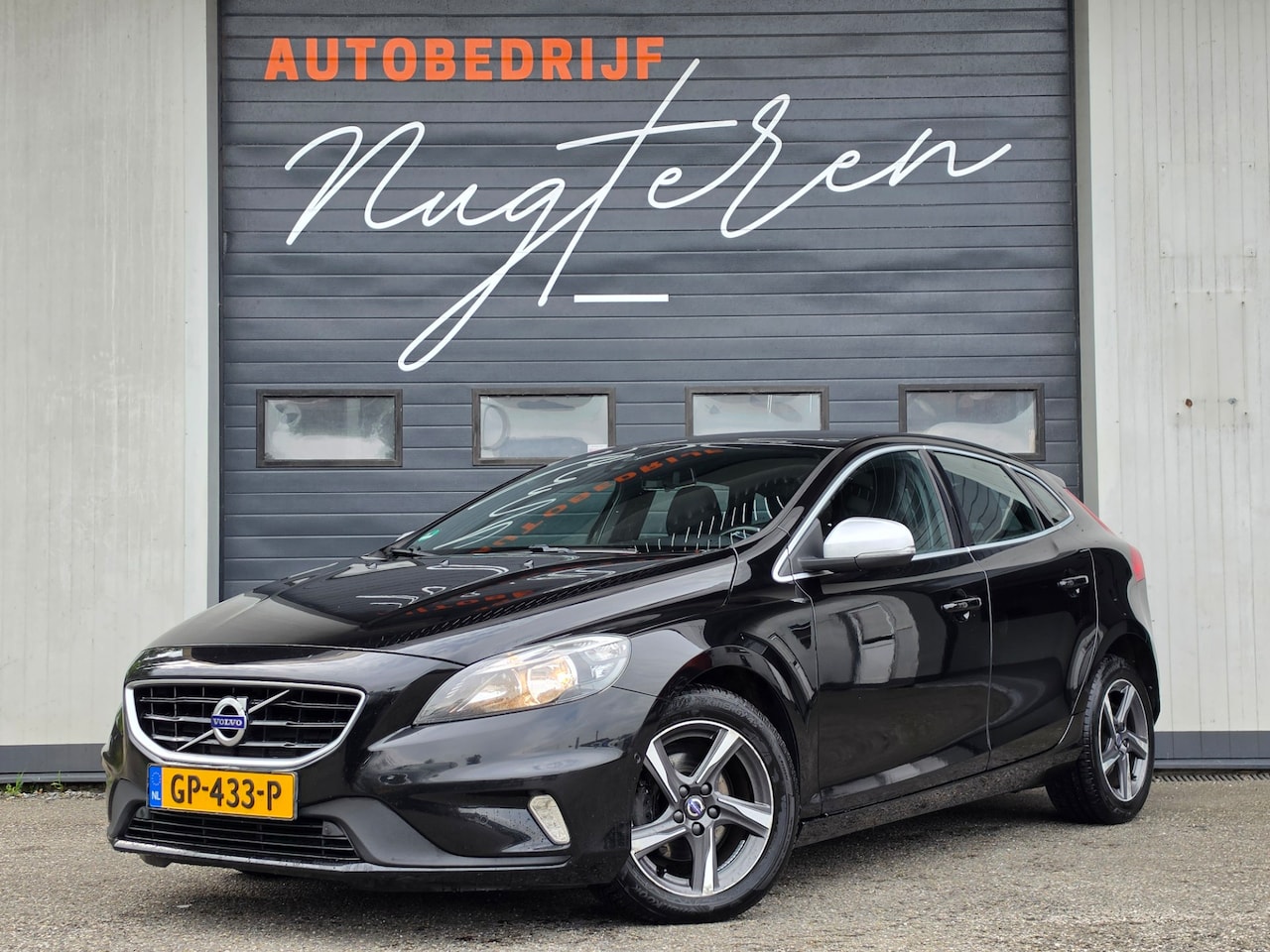 Volvo V40 - 2.0 D2 R-Design Business|Half leder|PDC|Navigatie| - AutoWereld.nl