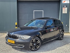 BMW 1-serie - 116i Introduction NEW ketting Carplay