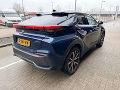 Toyota C-HR - 1.8 Hybrid 140 First Edition / Navigatie / 360 Camera / Wordt verwacht