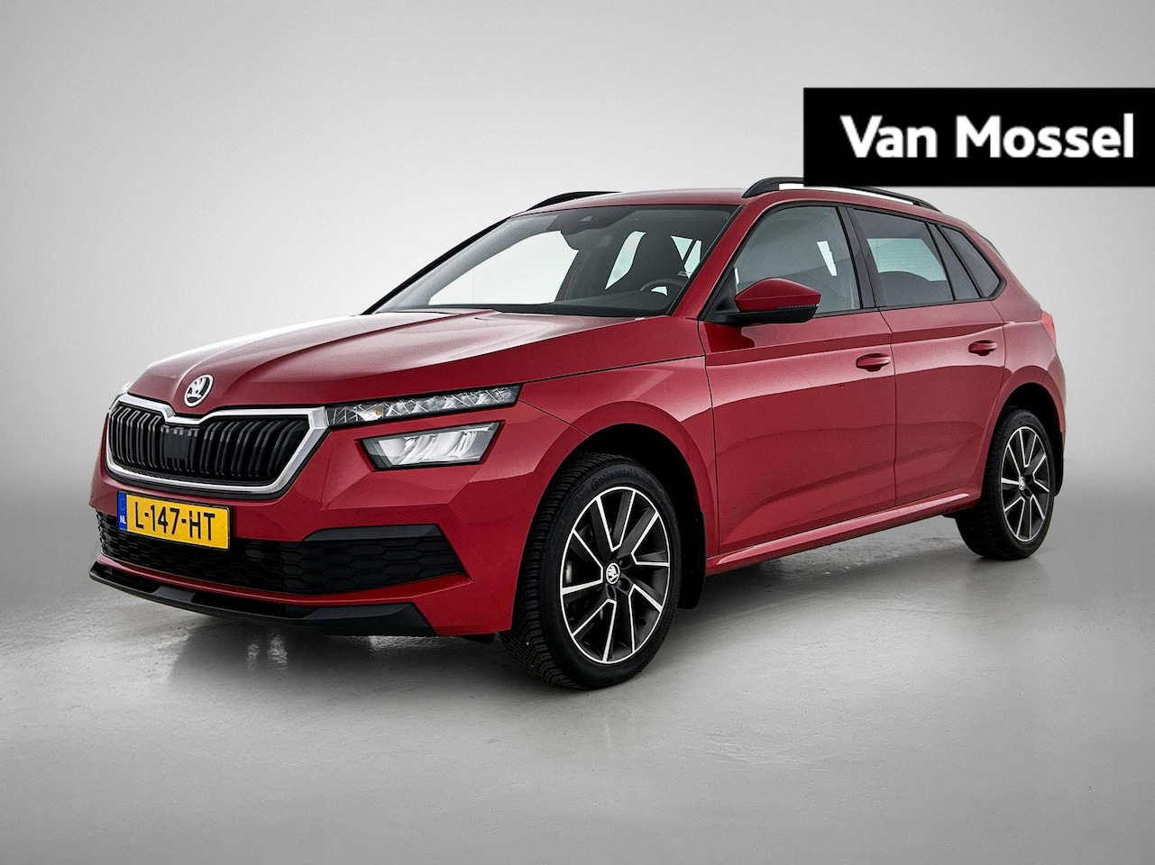 Skoda Kamiq - 1.5 TSI ACT Sport Business | SPORTSTOELEN | 17" VELGEN | VIRTUAL COCKPIT | PARKEERSENSOREN - AutoWereld.nl