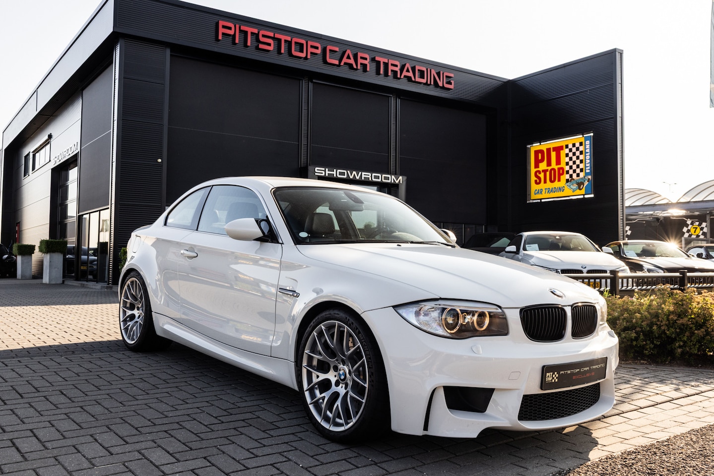 BMW 1-serie Coupé - 1M 3.0i, Nieuwstaat, 1e lak, Akrapovic, Gedocumenteerd! - AutoWereld.nl