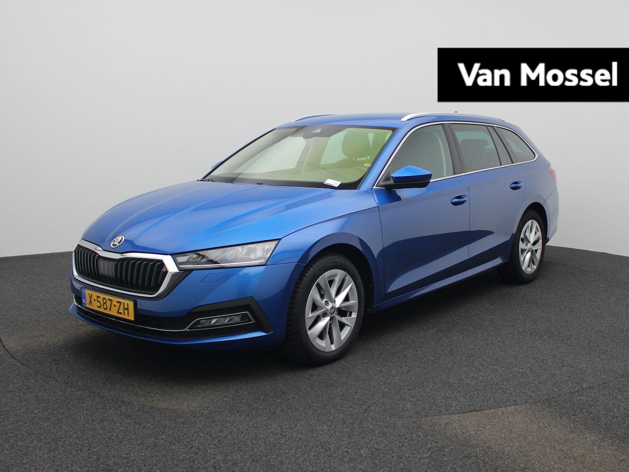 Skoda Octavia Combi - 1.5 e-TSI Business Edition Plus | STOELVERWARMING | ELEKTR. ACHTERKLEP | PARKEERSENSOREN V - AutoWereld.nl