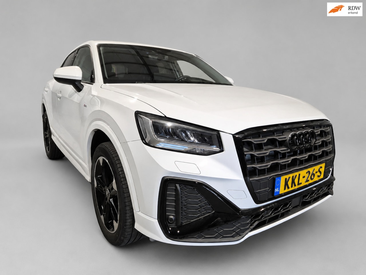 Audi Q2 - 30 TFSI S-Line - Leder - Stoelverwarming - Navi - Camera - CarPlay - Cruise - 10 dkm - AutoWereld.nl
