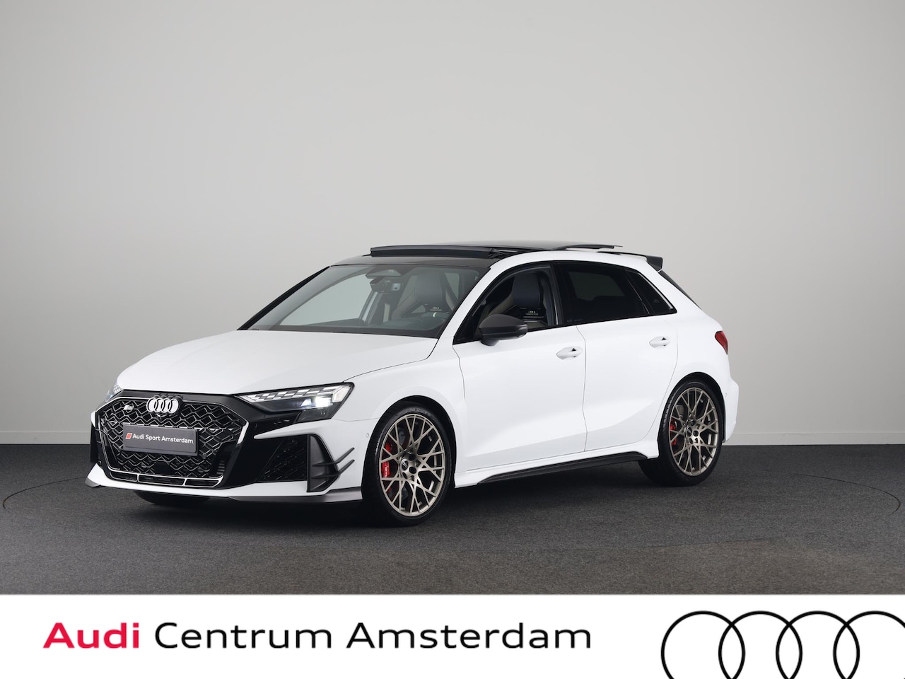 Audi RS3 - Sportback Competition Limited 2.5 TFSI 295 kW / 400 PK SB Audi Exclusive Matte Gletsjerwit - AutoWereld.nl