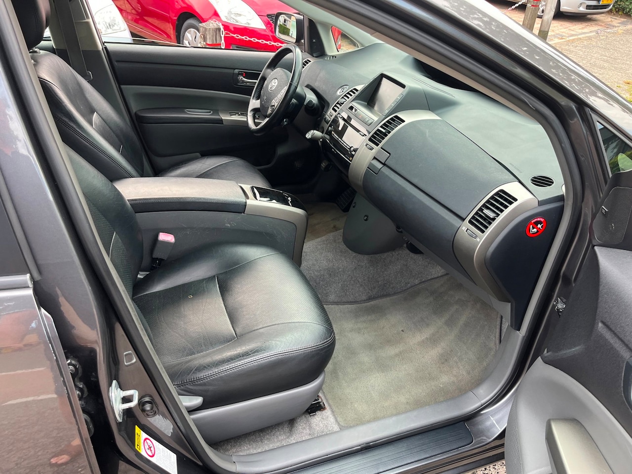 Toyota Prius - 1.5 VVT-i Business Edition 1.5 VVT-i Business Edition - AutoWereld.nl