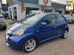 Toyota Aygo - 1.0-12V + 5drs AIRCO BJ 2007