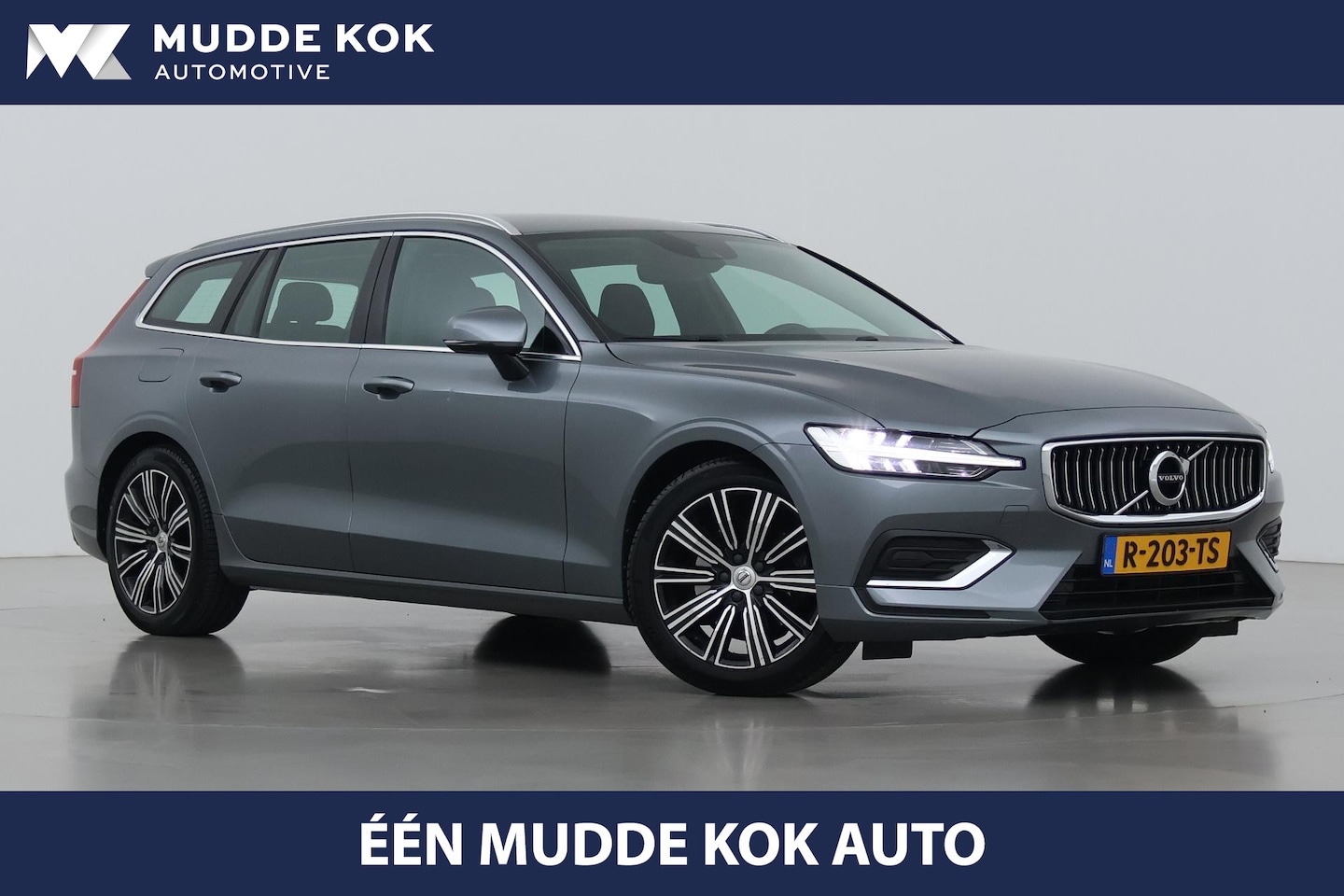 Volvo V60 - 2.0 T4 Inscription | Trekhaak | Stoel+Stuurverwarming | BLIS | Standkachel | Camera | Elek - AutoWereld.nl
