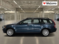 Volvo V50 - 2.4 Momentum Youngtimer, trekhaak, lekkere 5 cilinder