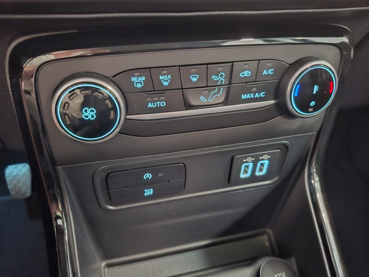 Ford EcoSport - 1.0 Titanium X-Pack 125 pk