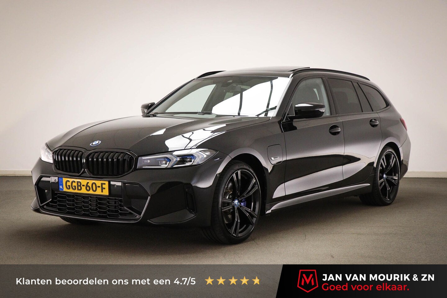BMW 3-serie Touring - 330e M-Sport | SOH 95% | PANORAMADAK | HEAD UP | HOUTAFWERKING | CAMERA | 19" - AutoWereld.nl