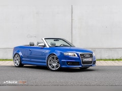 Audi A4 Cabriolet - 4.2 V8 RS 4 quattro