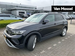 Volkswagen T-Cross - 1.0 TSI Life Edition Navigatie | Stoelverwarming | Airco | Camera | Parkeersensoren |