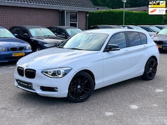 BMW 1-serie - 116i Business+ Automaat|Nieuwe Ketting + Klepseals|Xenon|Pdc V+A|18 inch|Cruise control|Cl