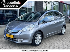 Honda Jazz - 1.4 Hybrid Elegance | fietsendrager set | panorama dak | All season banden |