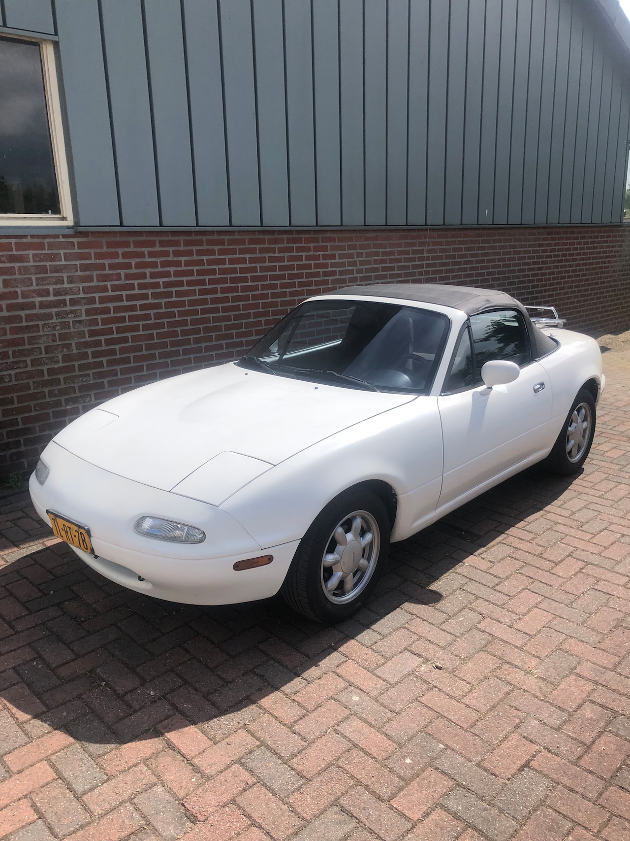 Mazda MX-5 - 1.6i-16V - AutoWereld.nl