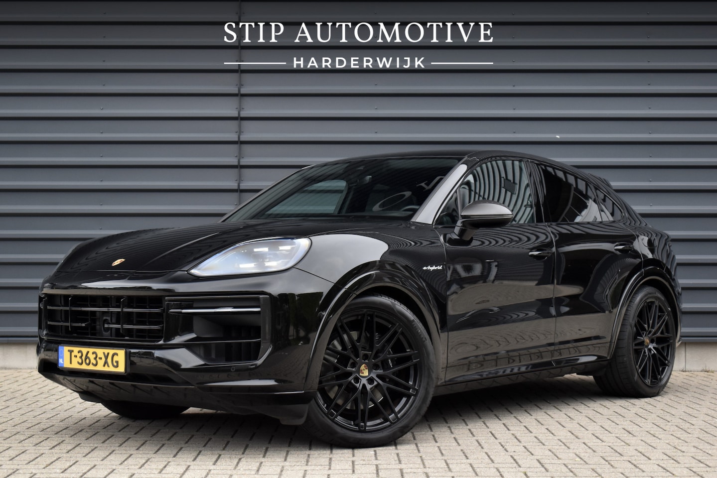Porsche Cayenne Coupé - 3.0 E-Hybrid Sport Design Carbon | Pano | Bijrijdersdisplay | ACC | Bose | 18-wegs Stoelen - AutoWereld.nl