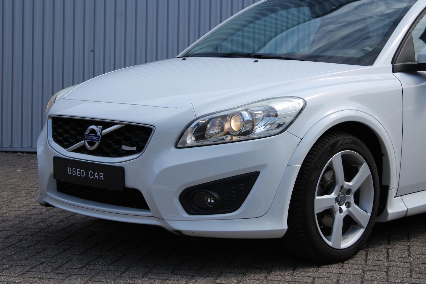 Volvo C30 - 1.6 R-Edition | Airco | Cruise control | Centrale deurvergrendeling | Lederen R-Design sto - AutoWereld.nl
