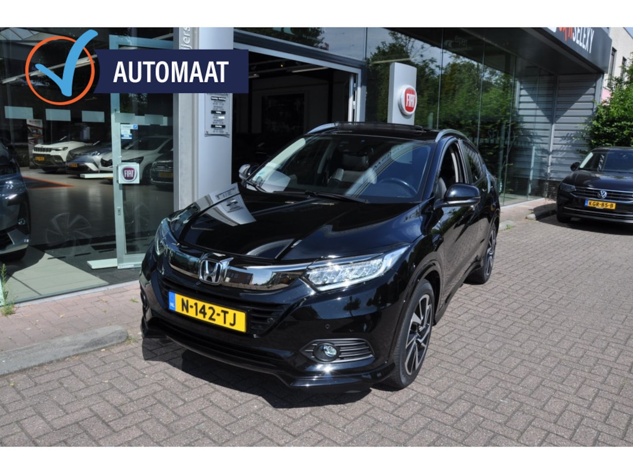 Honda HR-V - 1.5 i-VTEC Executive Panorama Trekhaak - AutoWereld.nl