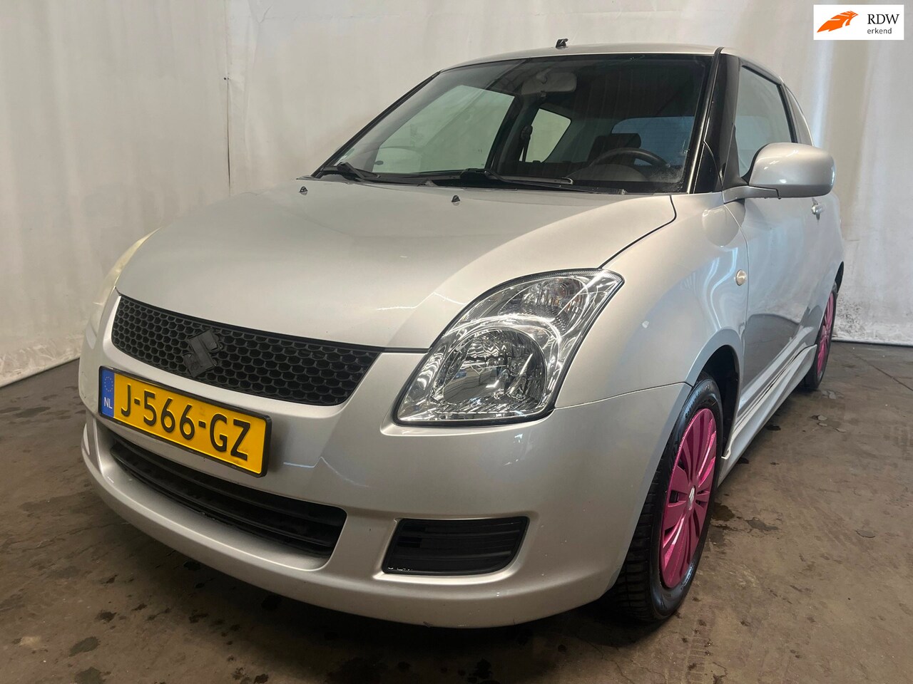 Suzuki Swift - 1.3 Comfort - Motorlamp - Schade - AutoWereld.nl