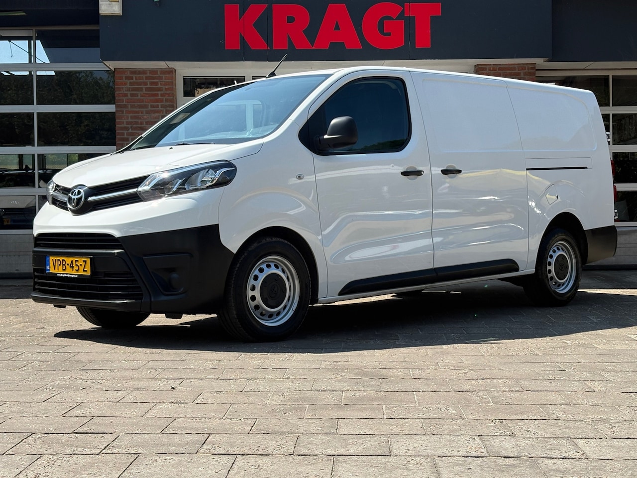Toyota PROACE Long Worker - 2.0 D-4D Cool Long|NAP|airco|cruise|bluetooth|trekhaak|dubbele schuifdeuren|DAB+|elektrisc - AutoWereld.nl