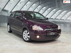 Opel Corsa - 1.2-16V Silverline airco