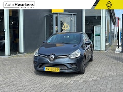 Renault Clio - TCe 90 Intens l Origineel NL l 1e-Eigenaar l NAP l Zomer- en winterset banden