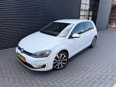Volkswagen Golf - 1.4 TSI GTE| DSG| LED| XENON| NAVI| TREKHAAK| 18"| NAP