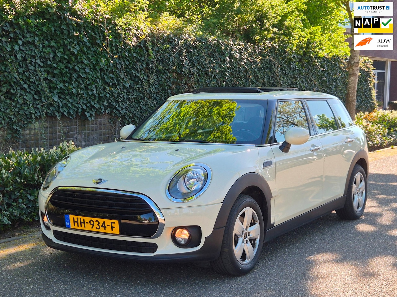 MINI Clubman - Panorama Apple CarPlay Automaat Keyless NL NAP B38 1.5 Cooper - AutoWereld.nl