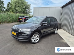 Skoda Karoq - 1.0 TSI Business Edition 110Pk | 1e eigenaar |Trekhaak uitklapbaar | Parkeer sensoren voor