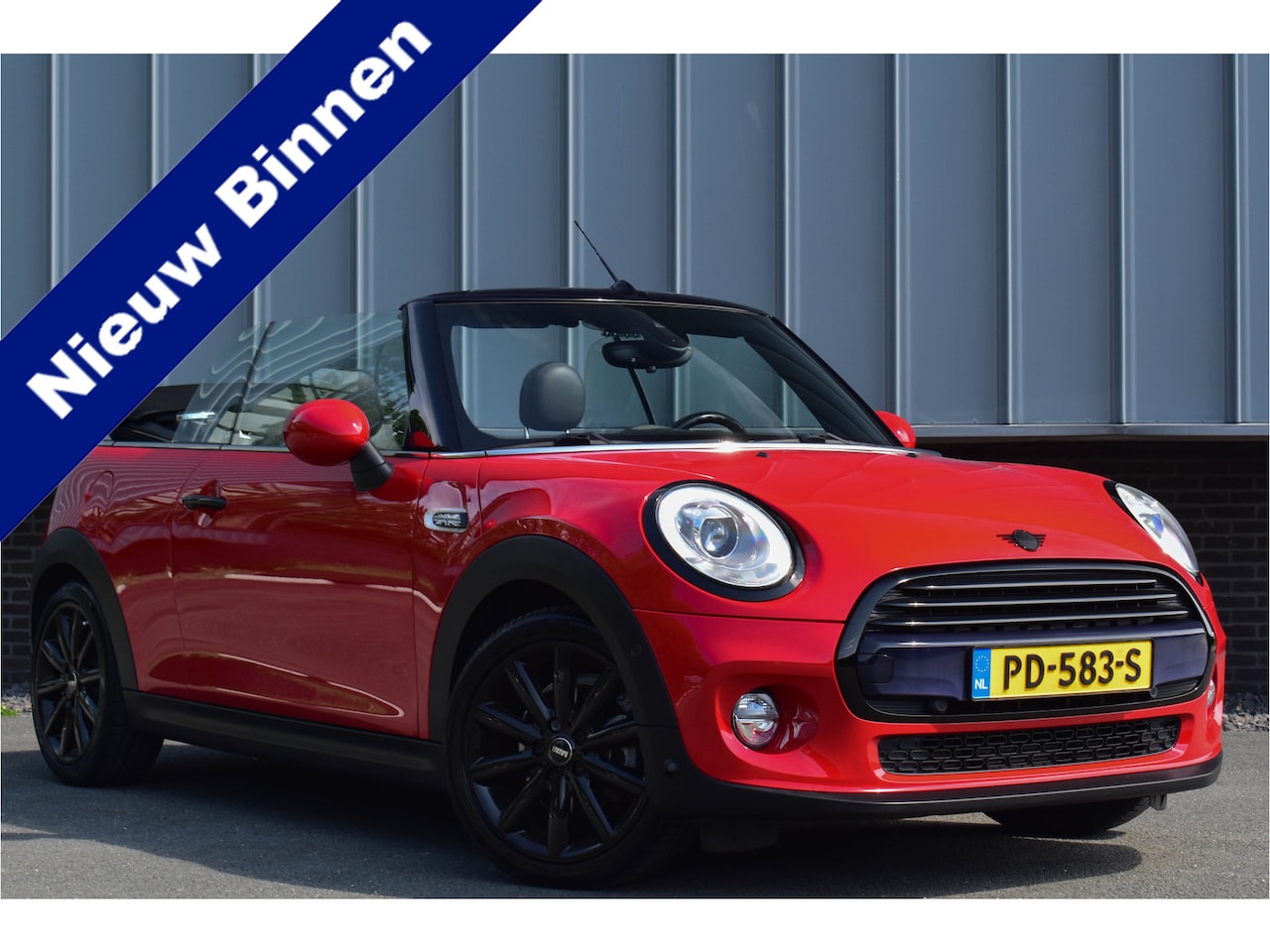 MINI Cabrio - 1.5 Cooper Cabrio | Leder | Camera | Keyless | Navi | Xenon/LED - AutoWereld.nl