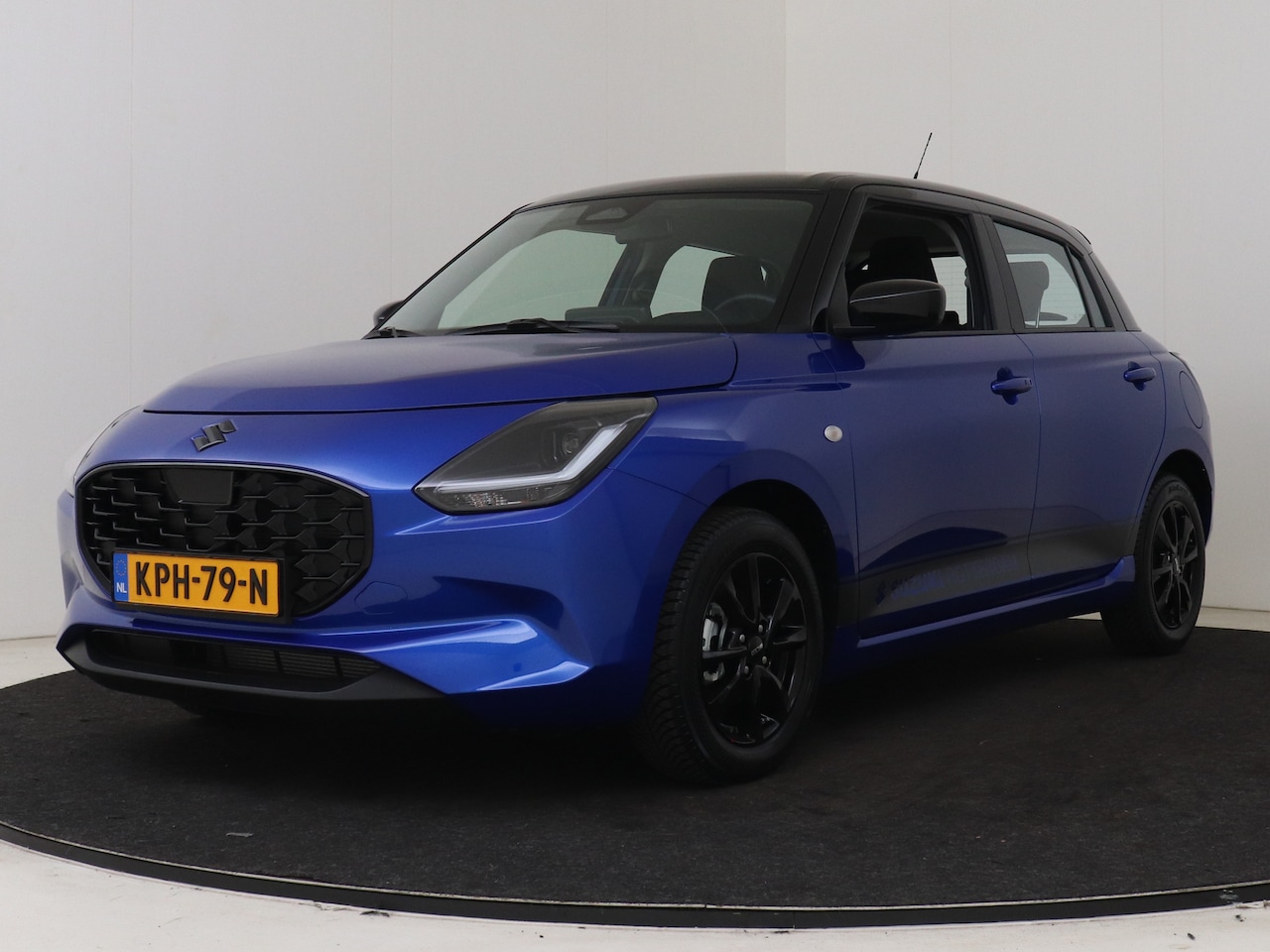 Suzuki Swift - 1.2 Blackline Smart Hybrid Ltd. | Smart Entry & Start | Suzuki Safety System | Apple Carpl - AutoWereld.nl