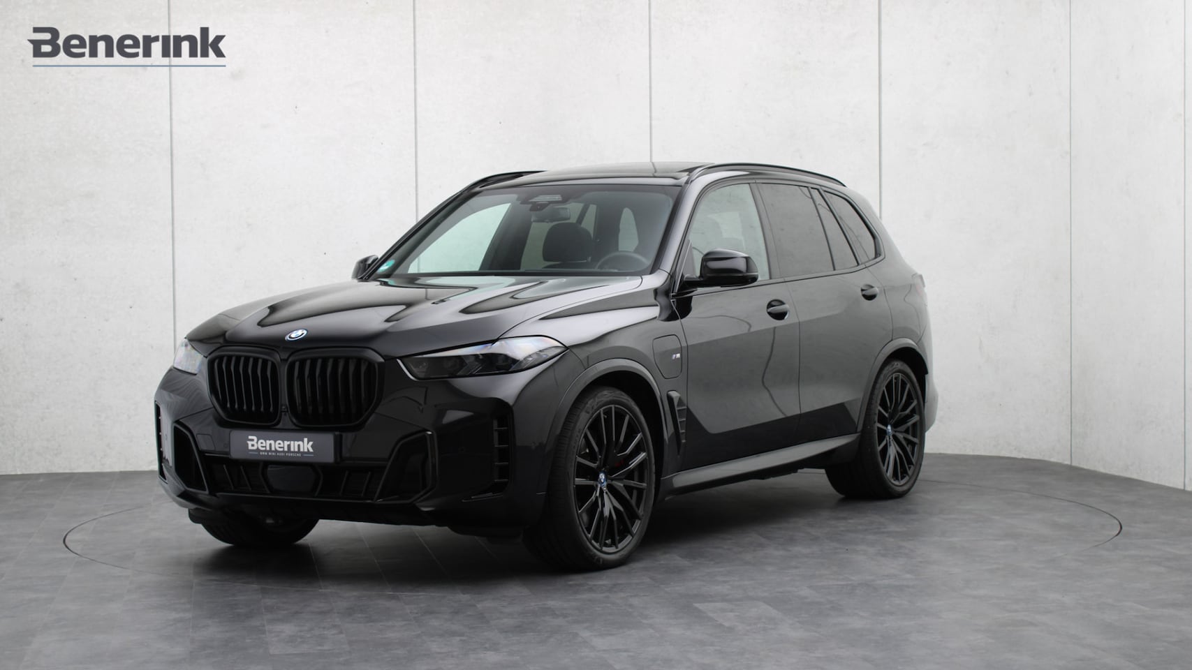 BMW X5 - xDrive50e M-Sport Pro | Stoelventilatie | Harman/Kardon | Panoramadak | Head-up | Trekhaak - AutoWereld.nl