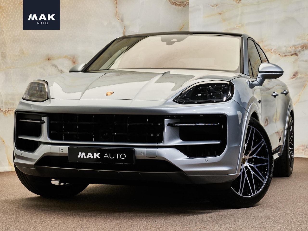 Porsche Cayenne Coupé - 3.0 E-Hybrid 3.0 E-Hybrid , SportDesign, pano, 4W-best., luchtv., memory, Bose, bijrijdersdisplay, matr - AutoWereld.nl