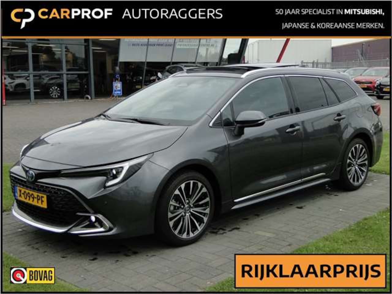 Toyota Corolla Touring Sports - 1.8 Hybrid First Edition . Pano . Schuifdak . Led. - AutoWereld.nl