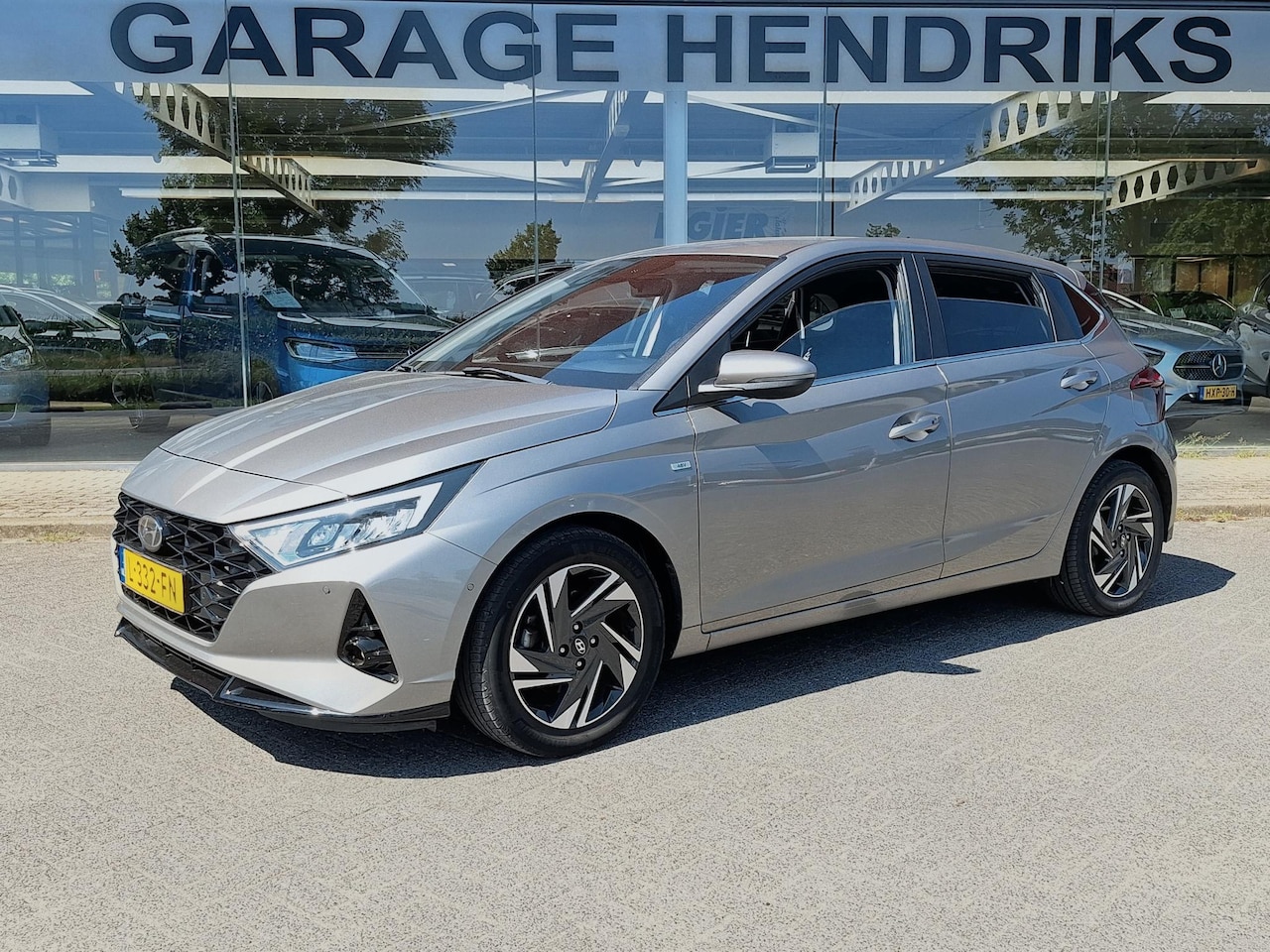 Hyundai i20 - 1.0 T-GDI Premium | Climate | LED | Blindspot | Camera | Stuur-en Stoelverwarming | NAP | - AutoWereld.nl