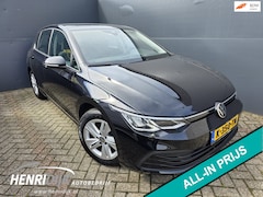 Volkswagen Golf - 1.5 eTSI Style Automaat / Camera / Stoel & Stuur verwarming / Carplay / ACC / PDC / LMV