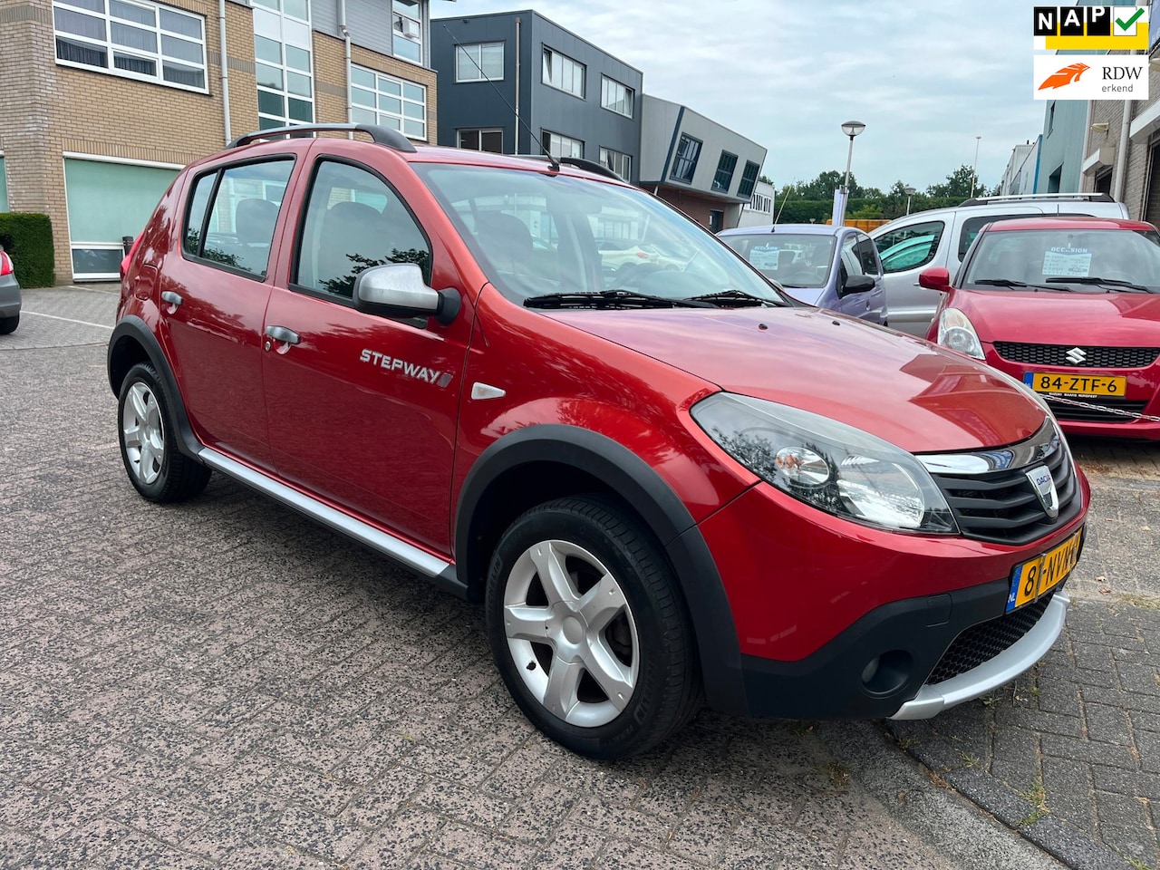 Dacia Sandero Stepway - 1.6 - AutoWereld.nl