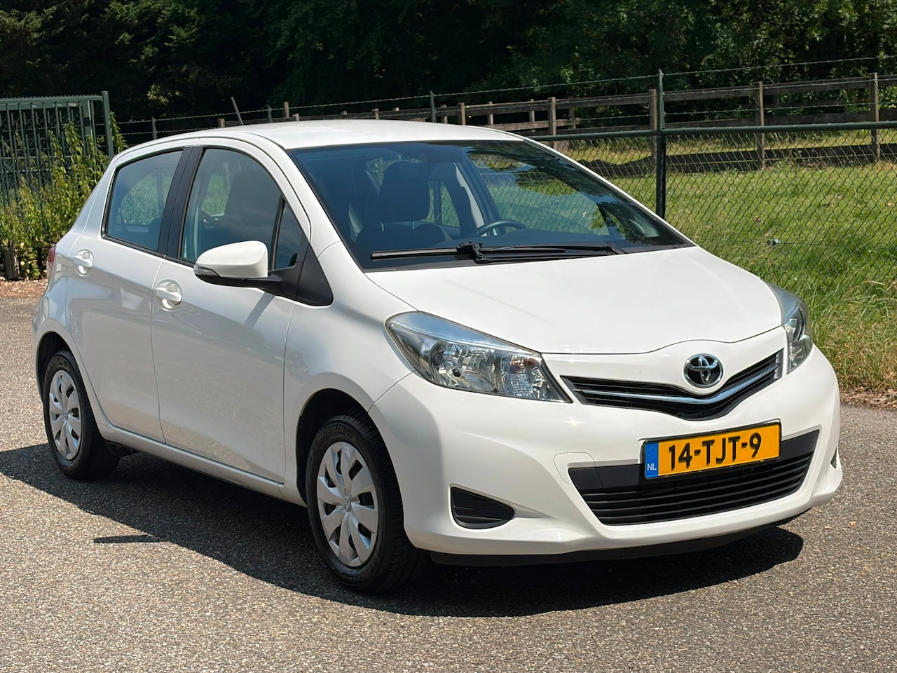 Toyota Yaris - 1.0 VVT-i Aspiration /Camera/Airco/5-Deurs/ - AutoWereld.nl