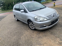 Toyota Avensis Verso - 2.0i Linea Luna 7p.