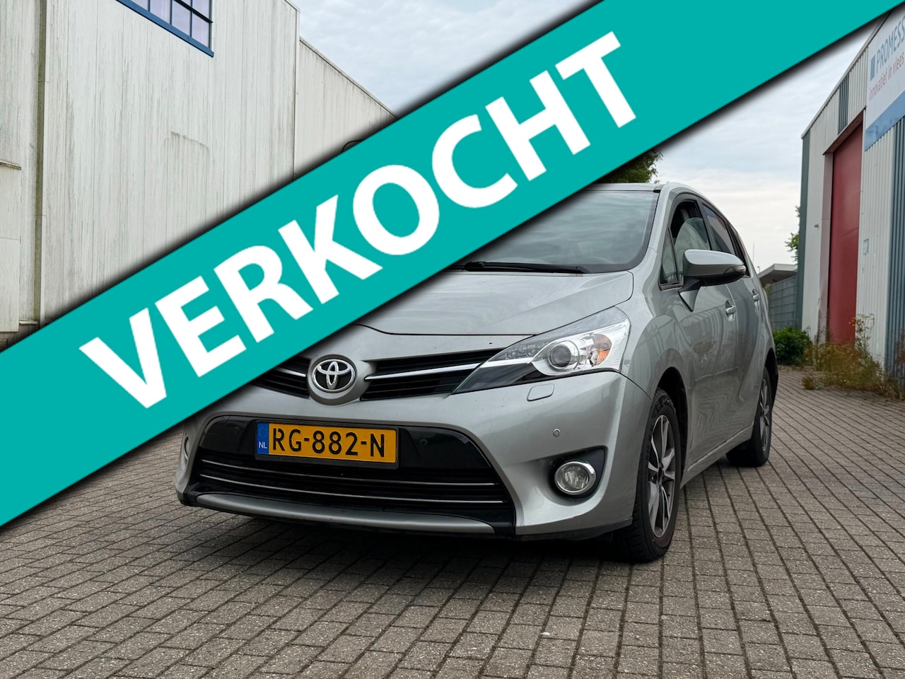 Toyota Verso - 2.0 D-4D Business Pano/Navi/Clima/Pdc/Cruise - AutoWereld.nl