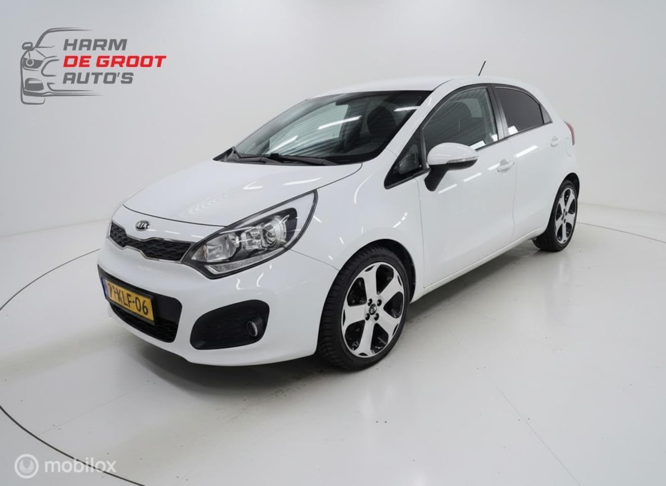 Kia Rio - 1.2 CVVT Super Pack/Cruise/Clima/Keyless/Pdc/Navi - AutoWereld.nl