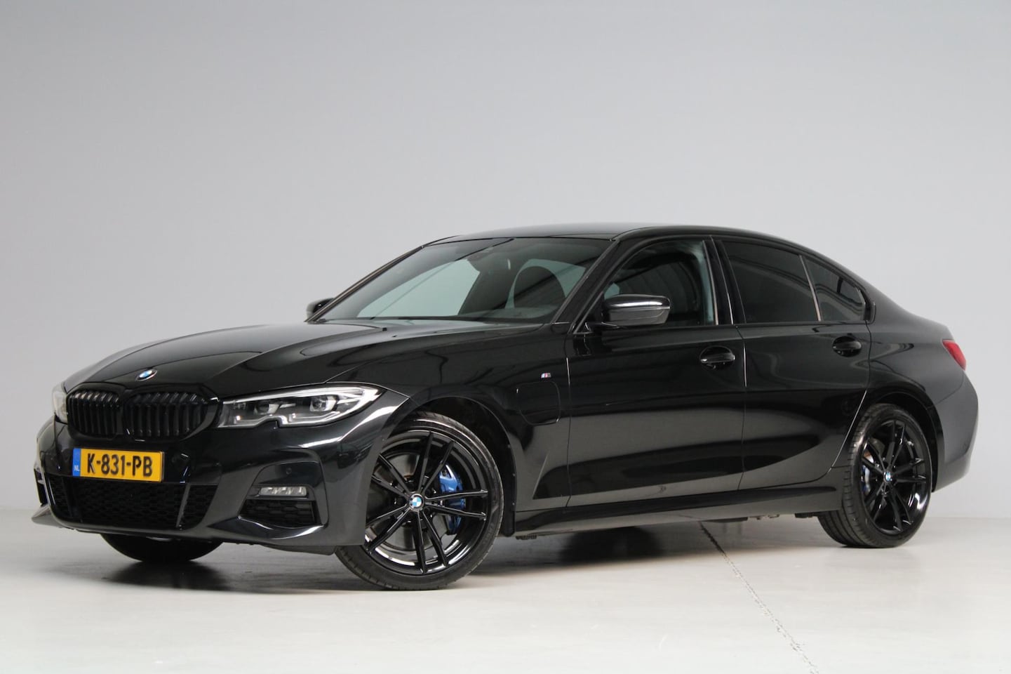 BMW 3-serie - 330e Edition Shadowline|BTW|M-Pack - AutoWereld.nl