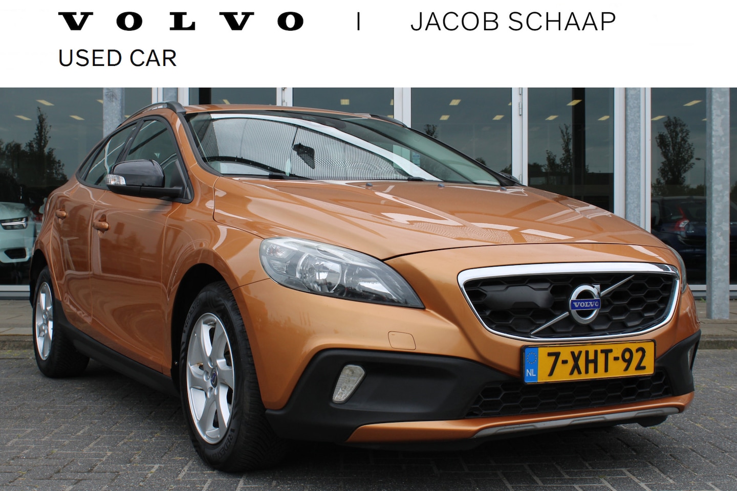 Volvo V40 Cross Country - T4 180PK Automaat Kinetic | Adapt. Cruise | BLIS | PDC Achter | Climate Control | Bluetoot - AutoWereld.nl
