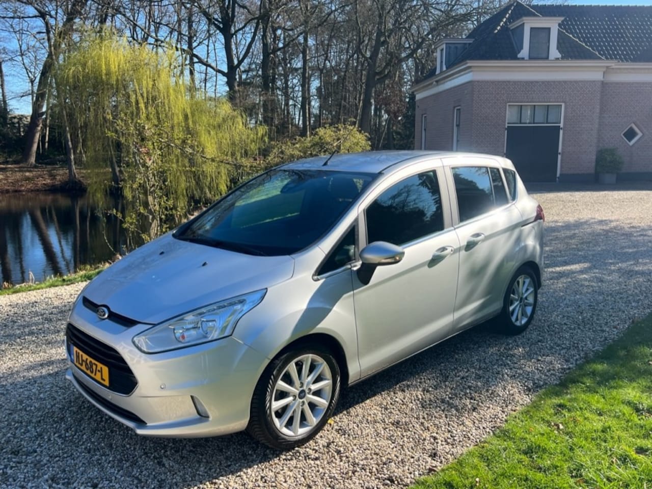 Ford B-Max - 1.0 ECOBOOST Style NL-auto Navi / Camera / Trekhaak #RIJKLAAR - AutoWereld.nl