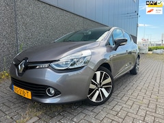 Renault Clio - 0.9 TCe Iconic/CLIMA/CRUISE/PDC/LEDER/Nieuwe APK en beurt