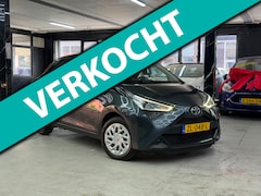Toyota Aygo - 1.0 VVT-i x-play Automaat | Camera | Dealer onderhouden 1e eigenaar