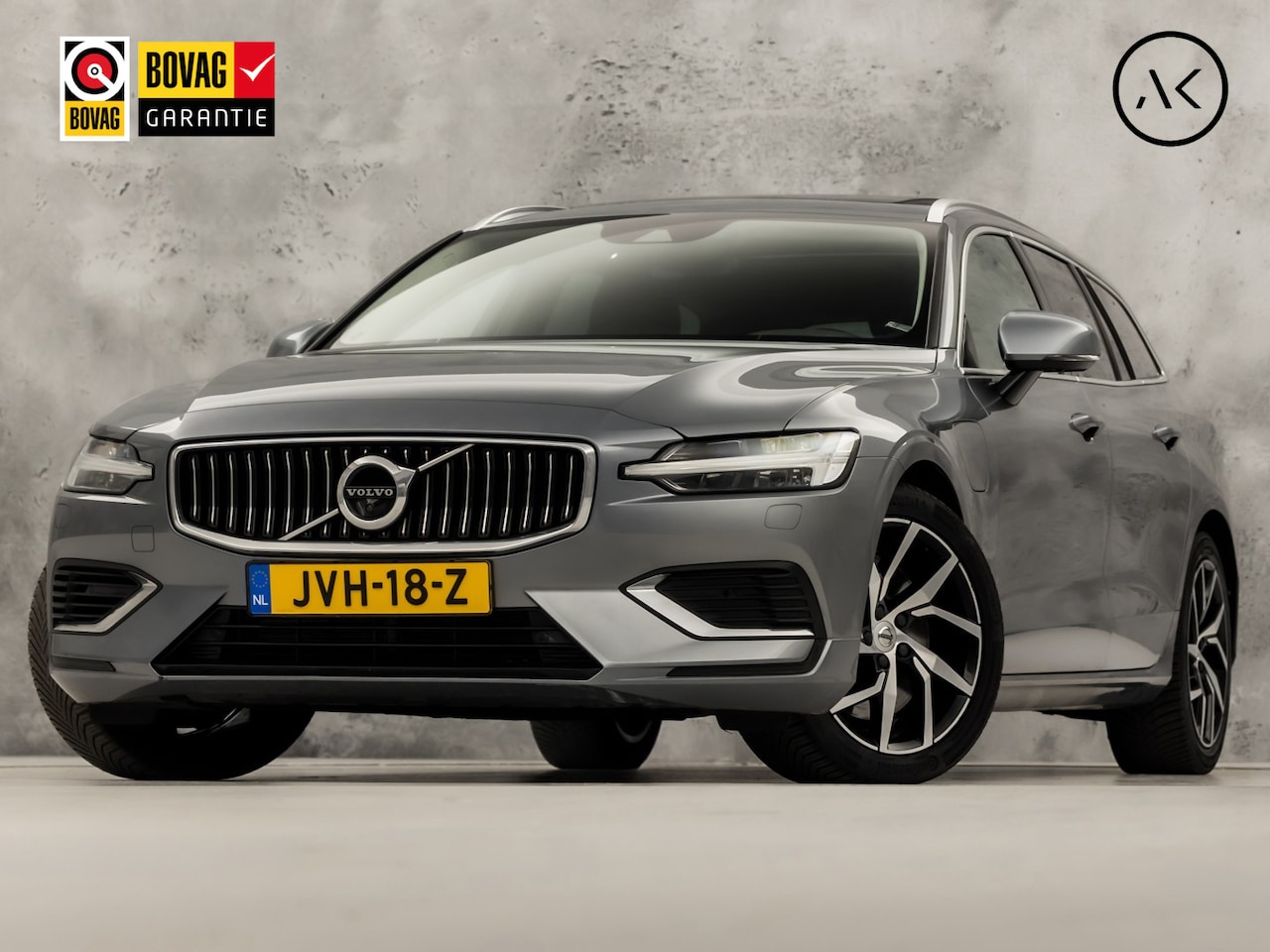 Volvo V60 - 2.0 T8 Twin Engine AWD Inscription 391Pk Automaat (PANORAMADAK, GROOT NAVI, MEMORY SEATS, - AutoWereld.nl