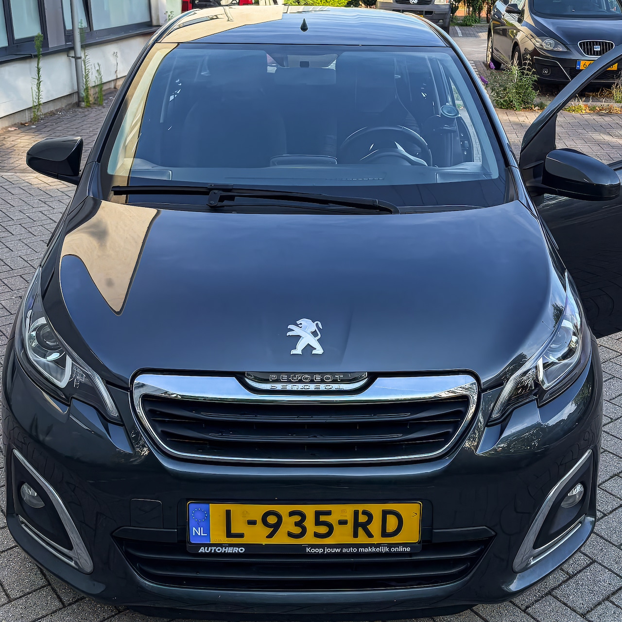 Peugeot 108 - 1.0 e-VTi Allure Achteruitrijcamera, Keyless Entry & Start, navigatie, Bluetooth, touchscreen, zeer lage ki - AutoWereld.nl